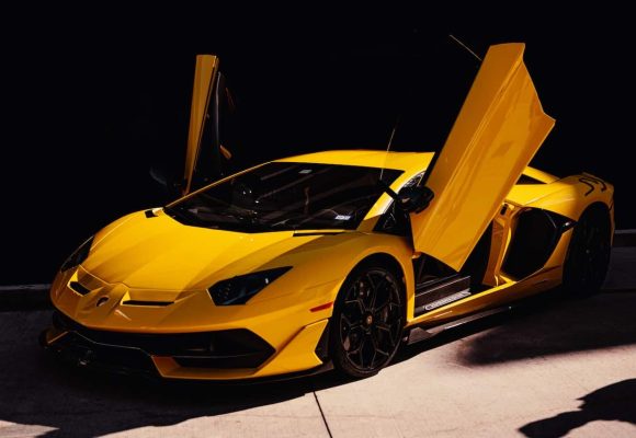 Lamborghini oficjalnie potwierdziło: to koniec kultowego modelu Aventador!